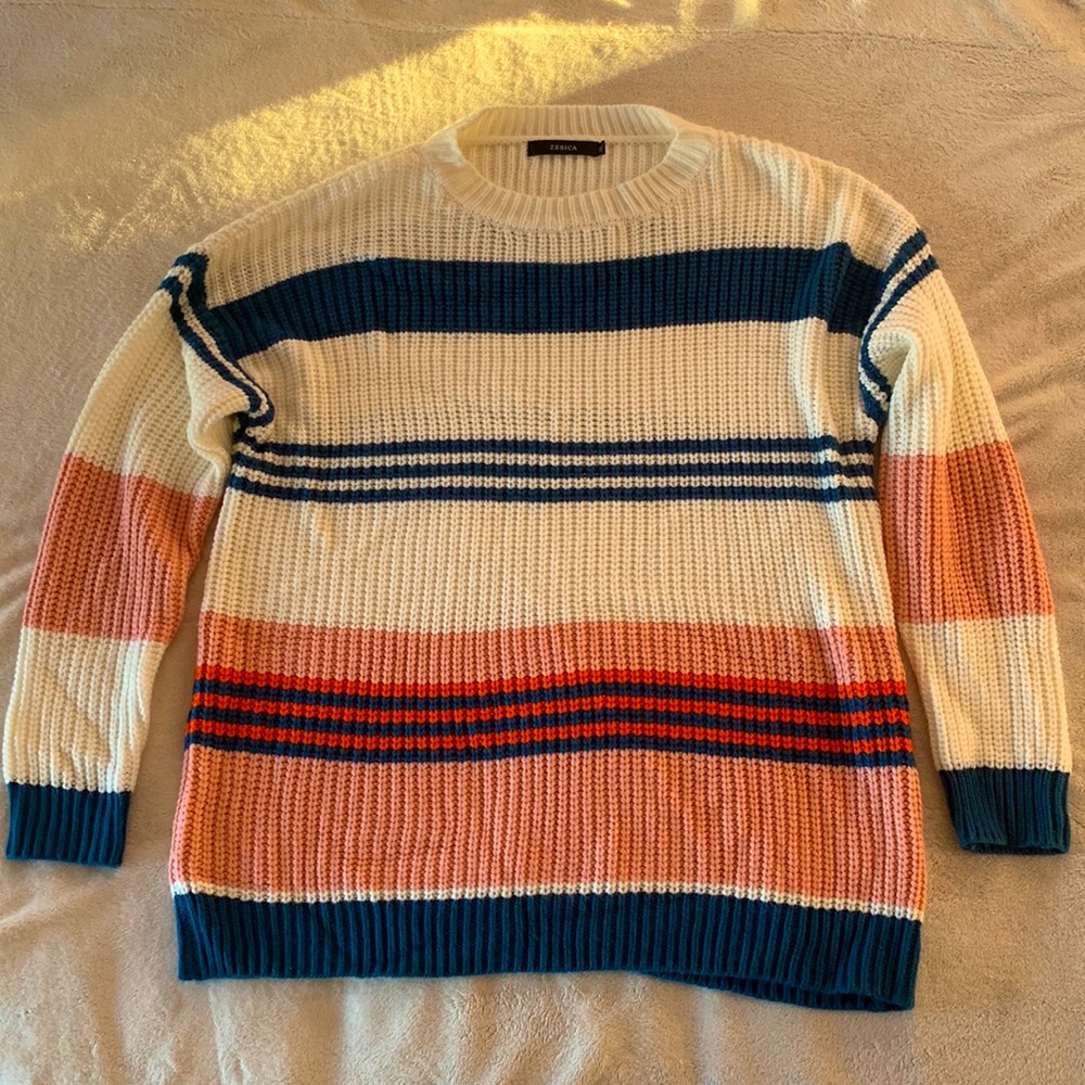 XL Cute White Pink Blue Zesica Knitted Sweater